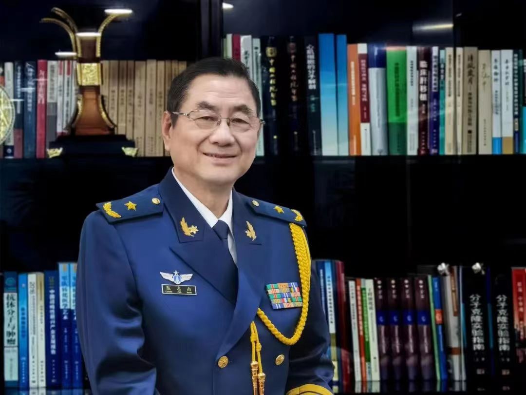 丝绸之路中药民族药产业发展学术会议·中国药学会民族药专业委员会成立大会暨新疆药学会成立60周年在乌鲁木齐举行