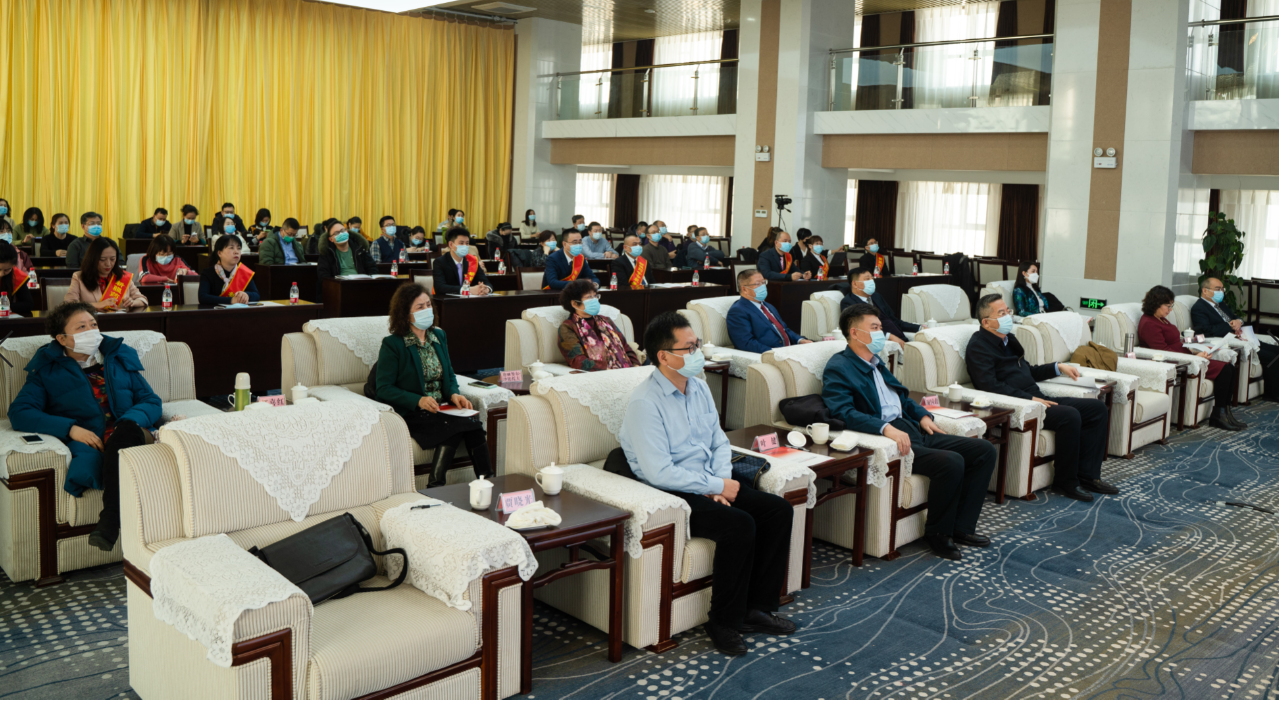 紧紧围绕医药卫生健康事业  推进“健康新疆”建设高质量发展—新疆药学会2020年学术年会暨新疆药学会首届最美药师表彰大会在乌鲁木齐市隆重召开