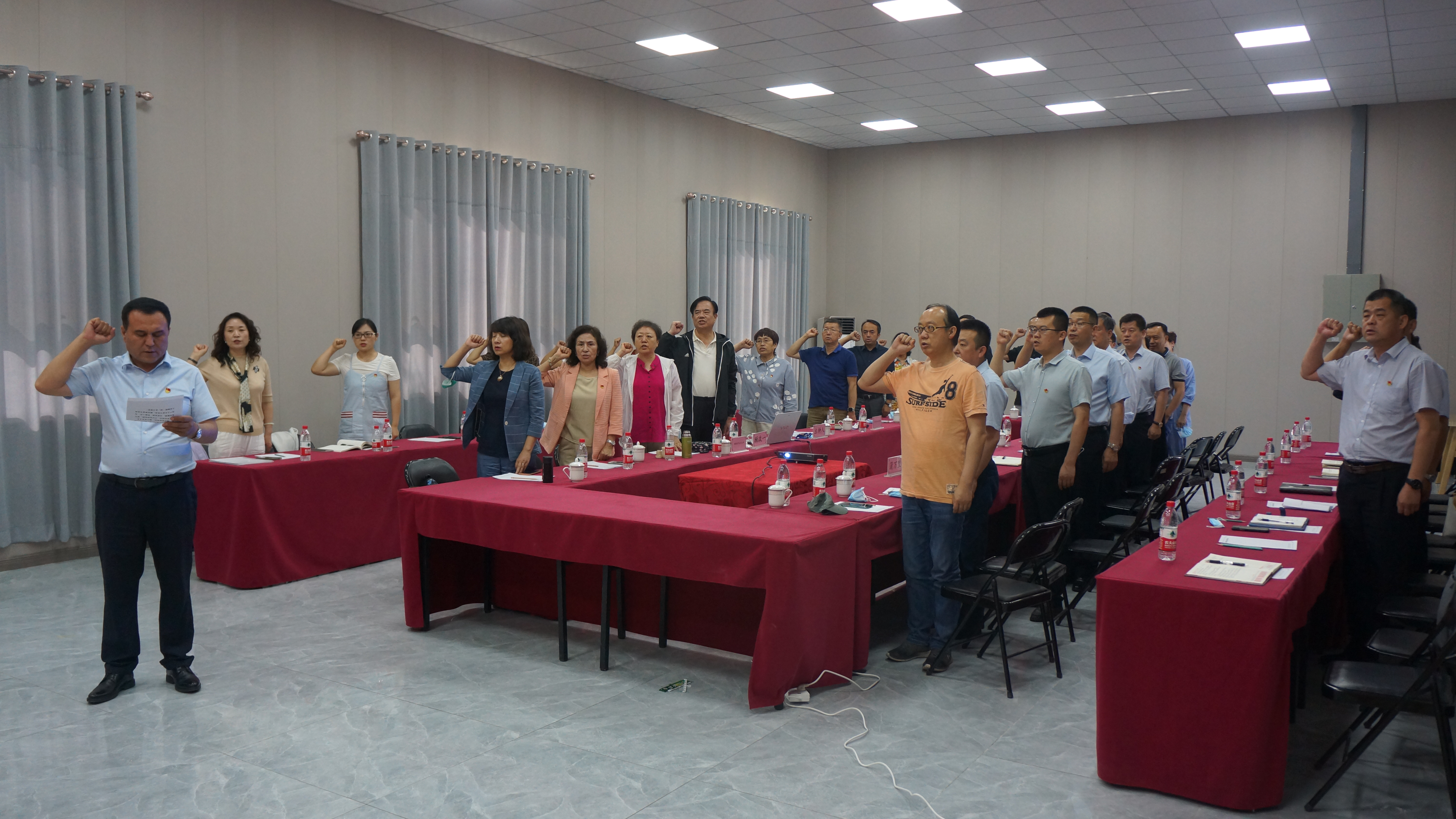 [学党史 悟思想]自治区科技社团党委、新疆药学会党支部、新疆银朵兰药业党总支联合开展“学党史、悟初心、担使命”主题党日活动